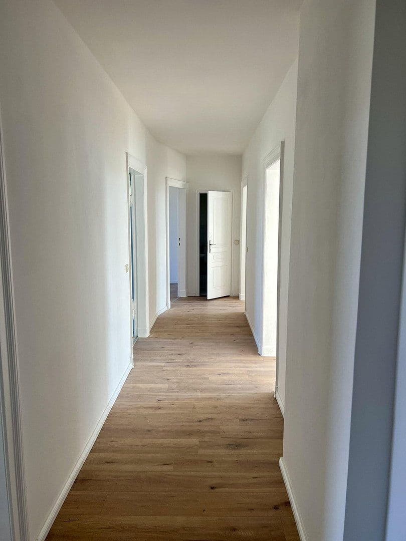 Pronájem bytu 3+1 92 m², Magdeburg, Sasko-Anhaltsko Pronájem bytu 3+1 92 m², Magdeburg, Sasko-Anhaltsko