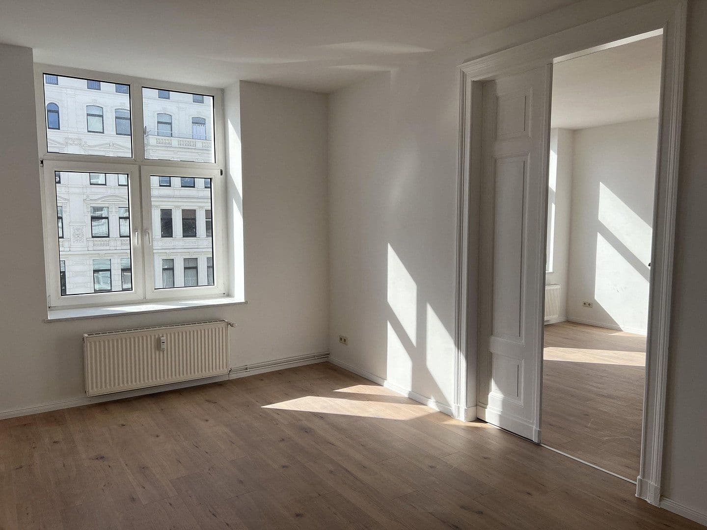 Pronájem bytu 3+1 92 m², Magdeburg, Sasko-Anhaltsko Pronájem bytu 3+1 92 m², Magdeburg, Sasko-Anhaltsko