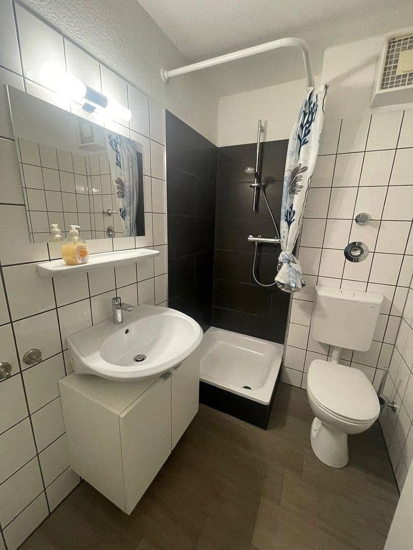 Pronájem bytu 2+1 37 m², Passstraße 117, Cáchy, Severní Porýní-Vestfálsko Pronájem bytu 2+1 37 m², Passstraße 117, Cáchy, Severní Porýní-Vestfálsko
