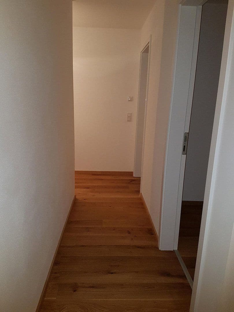 Pronájem bytu 3+1 83 m², Hallertorstraße 8, Neumarkt in der Oberpfalz, Bavorsko Pronájem bytu 3+1 83 m², Hallertorstraße 8, Neumarkt in der Oberpfalz, Bavorsko