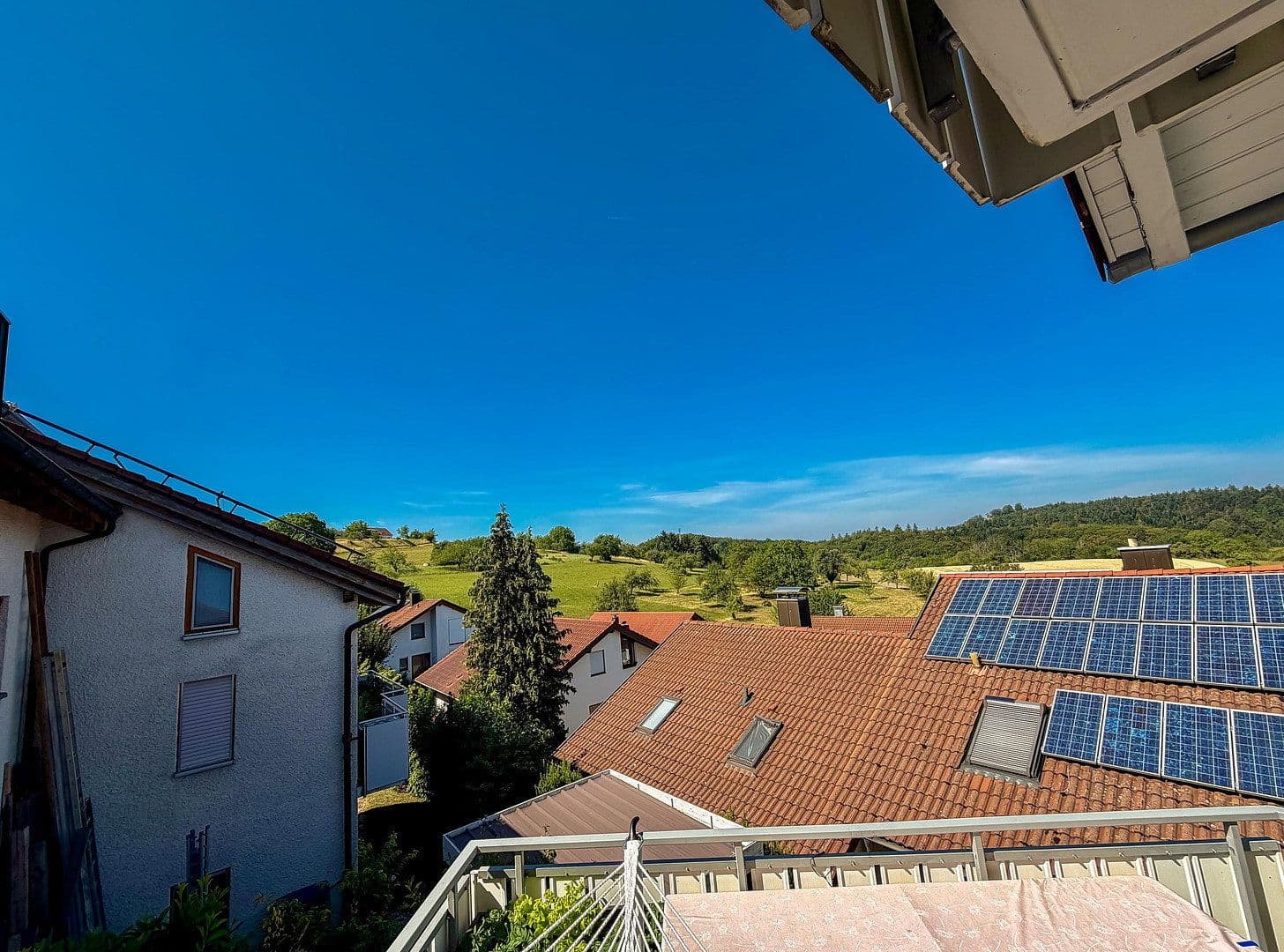 Prodej domu 170 m², pozemek 270 m², Zollernstr. 22/1, Kohlberg, Bádensko-Württembersko Prodej domu 170 m², pozemek 270 m², Zollernstr. 22/1, Kohlberg, Bádensko-Württembersko
