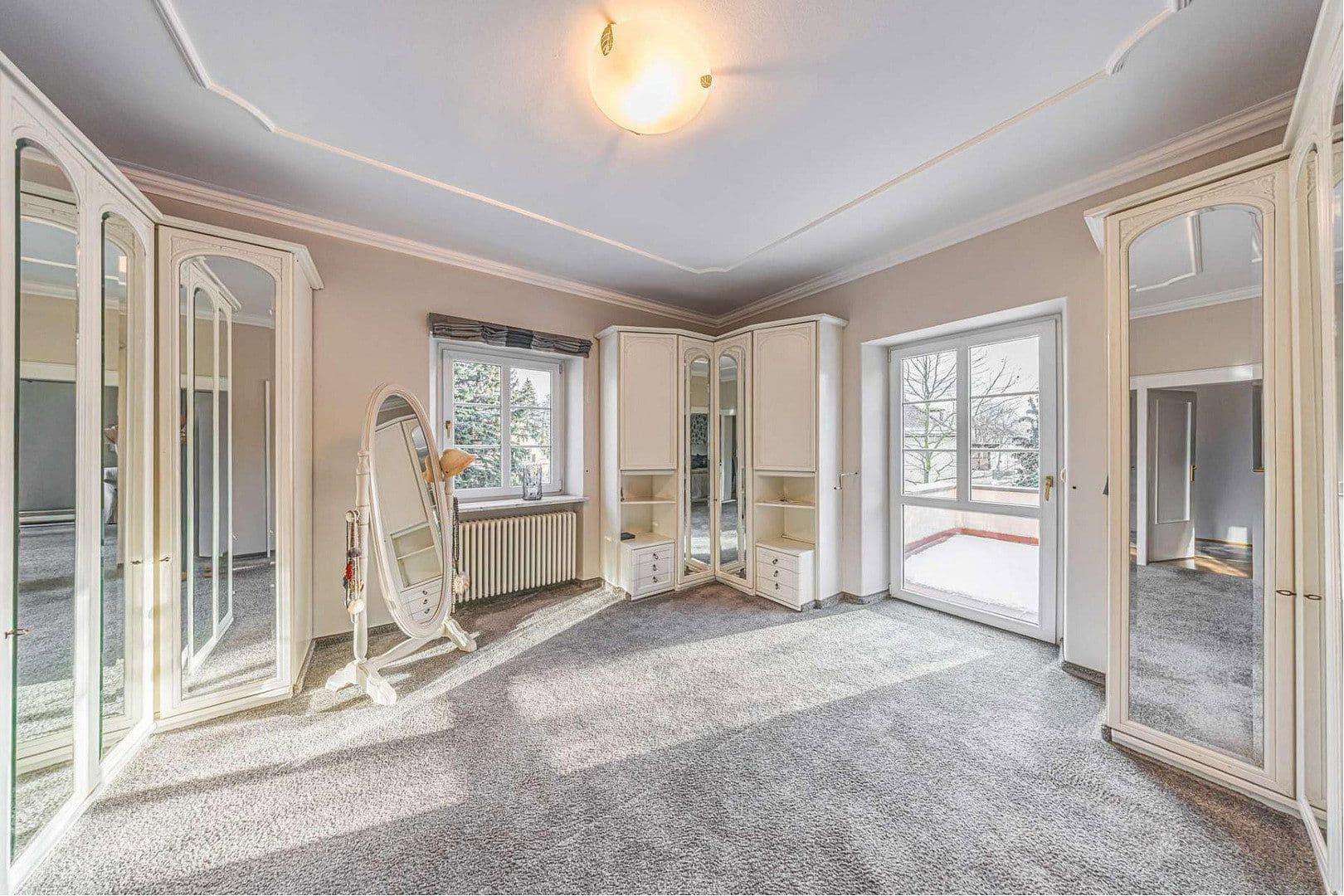 Prodej domu 300 m², pozemek 1.600 m², Taucha, Sasko Prodej domu 300 m², pozemek 1.600 m², Taucha, Sasko