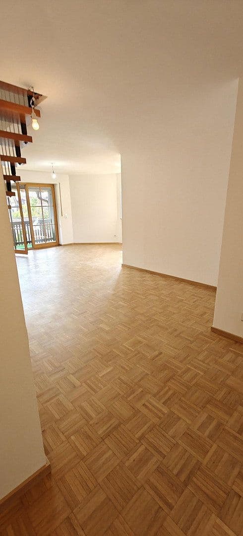 Pronájem bytu 4+1 136 m², Zinnebergerstr. 13, Glonn, Bavorsko Pronájem bytu 4+1 136 m², Zinnebergerstr. 13, Glonn, Bavorsko