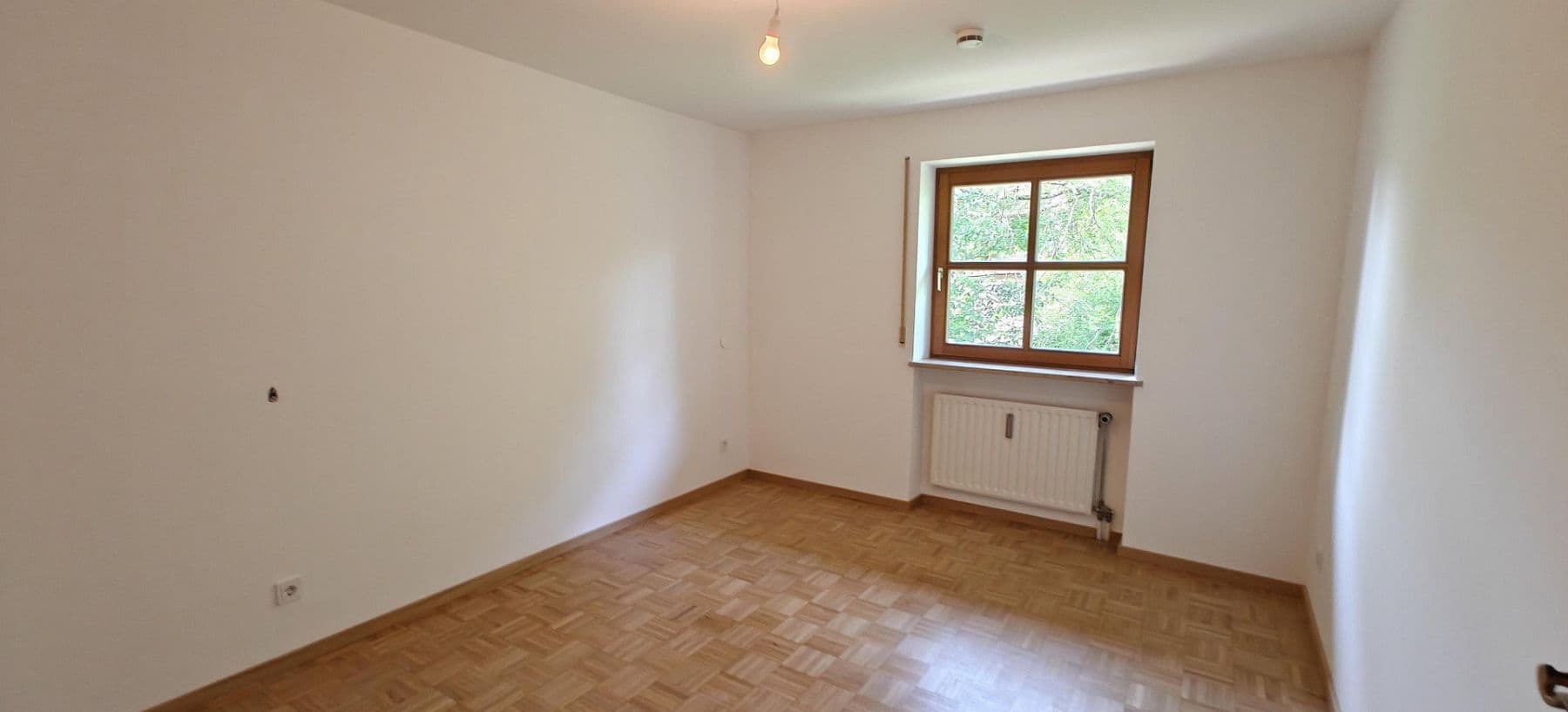 Pronájem bytu 4+1 136 m², Zinnebergerstr. 13, Glonn, Bavorsko Pronájem bytu 4+1 136 m², Zinnebergerstr. 13, Glonn, Bavorsko