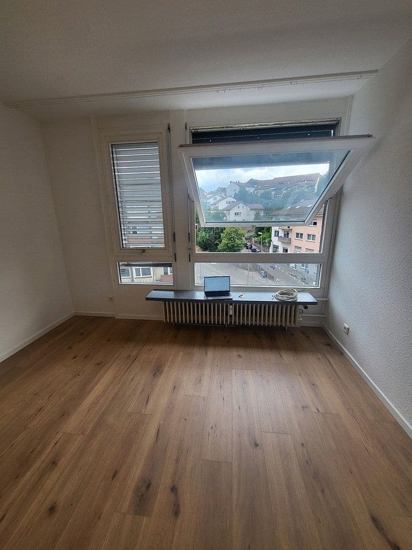 Pronájem bytu 1+1 30 m², Jahnstraße 25, Pforzheim, Bádensko-Württembersko Pronájem bytu 1+1 30 m², Jahnstraße 25, Pforzheim, Bádensko-Württembersko