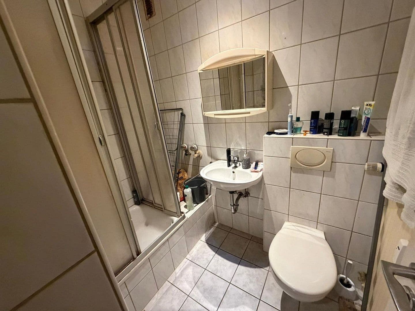Pronájem bytu 1+1 30 m², Jahnstraße 25, Pforzheim, Bádensko-Württembersko Pronájem bytu 1+1 30 m², Jahnstraße 25, Pforzheim, Bádensko-Württembersko