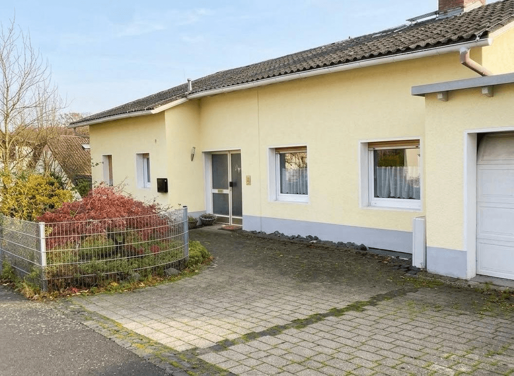 Prodej domu 255 m², pozemek 524 m², Lollar, Hessen Prodej domu 255 m², pozemek 524 m², Lollar, Hessen