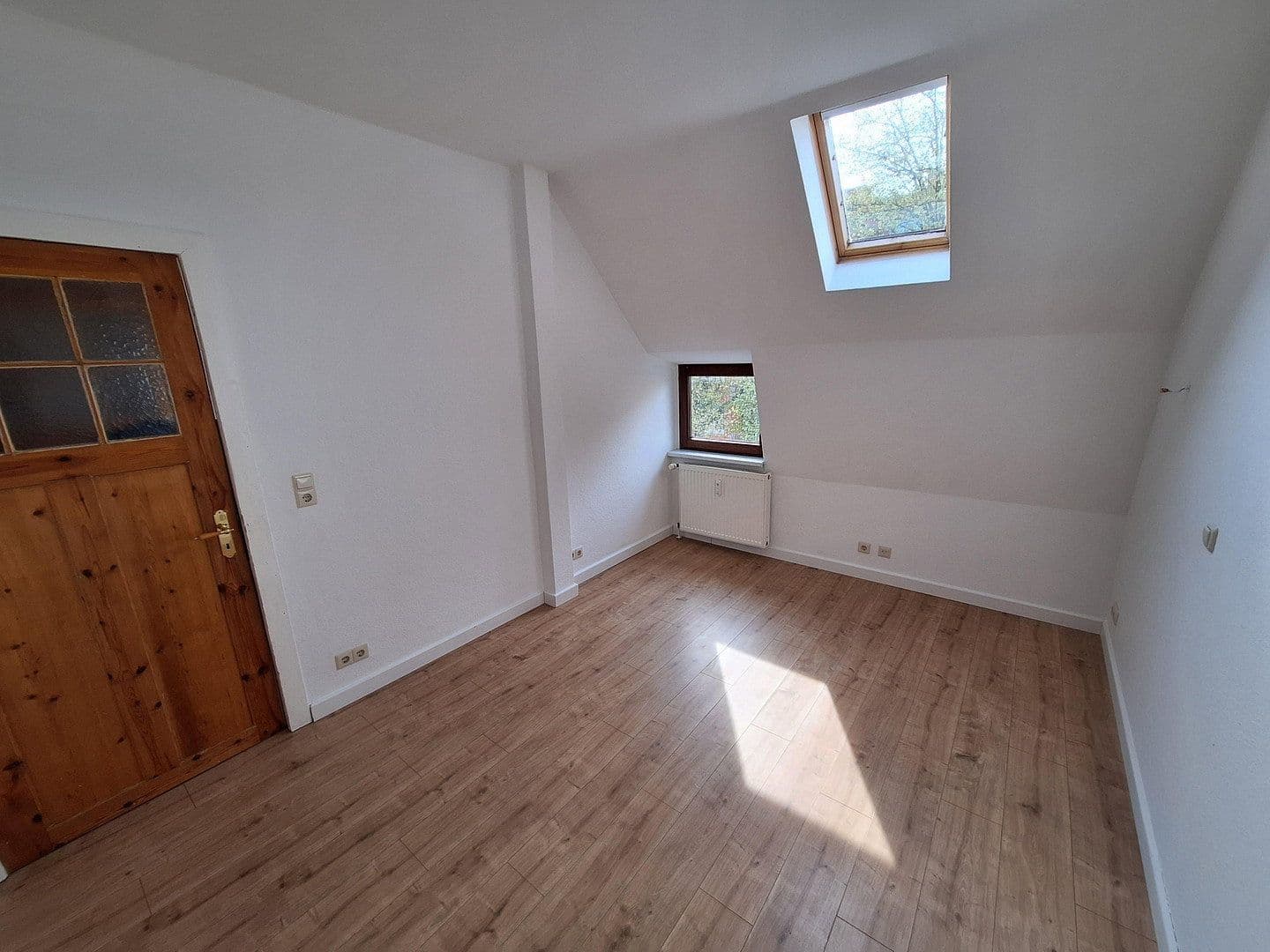 Prodej domu 248 m², pozemek 143 m², Bremen, Bremen Prodej domu 248 m², pozemek 143 m², Bremen, Bremen