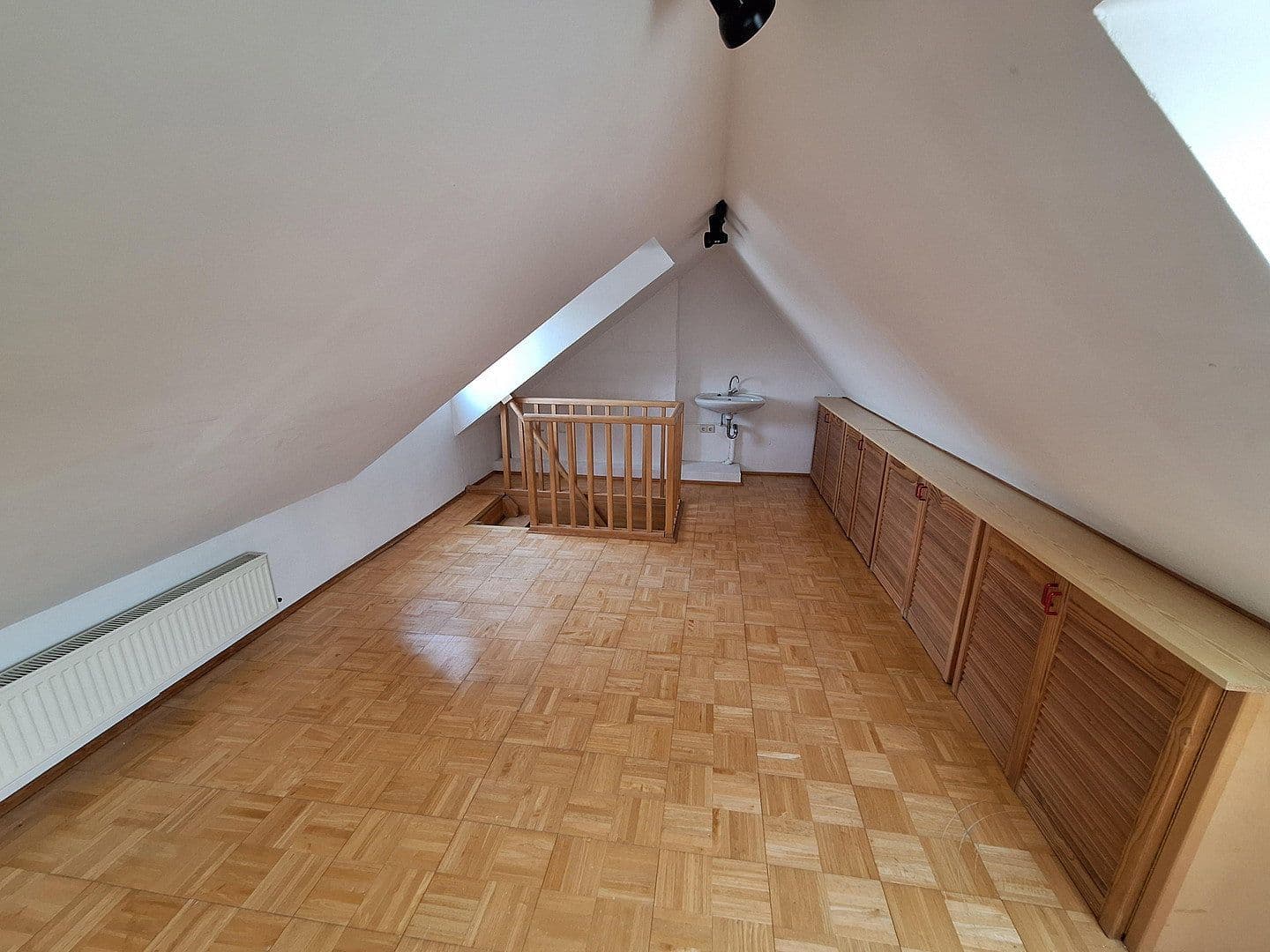 Prodej domu 248 m², pozemek 143 m², Bremen, Bremen Prodej domu 248 m², pozemek 143 m², Bremen, Bremen