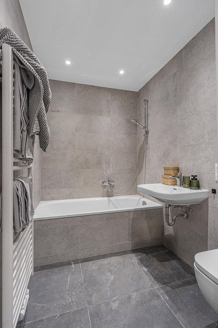 Pronájem bytu 1+1 10 m², Strehleranger 7, München, Bavorsko Pronájem bytu 1+1 10 m², Strehleranger 7, München, Bavorsko