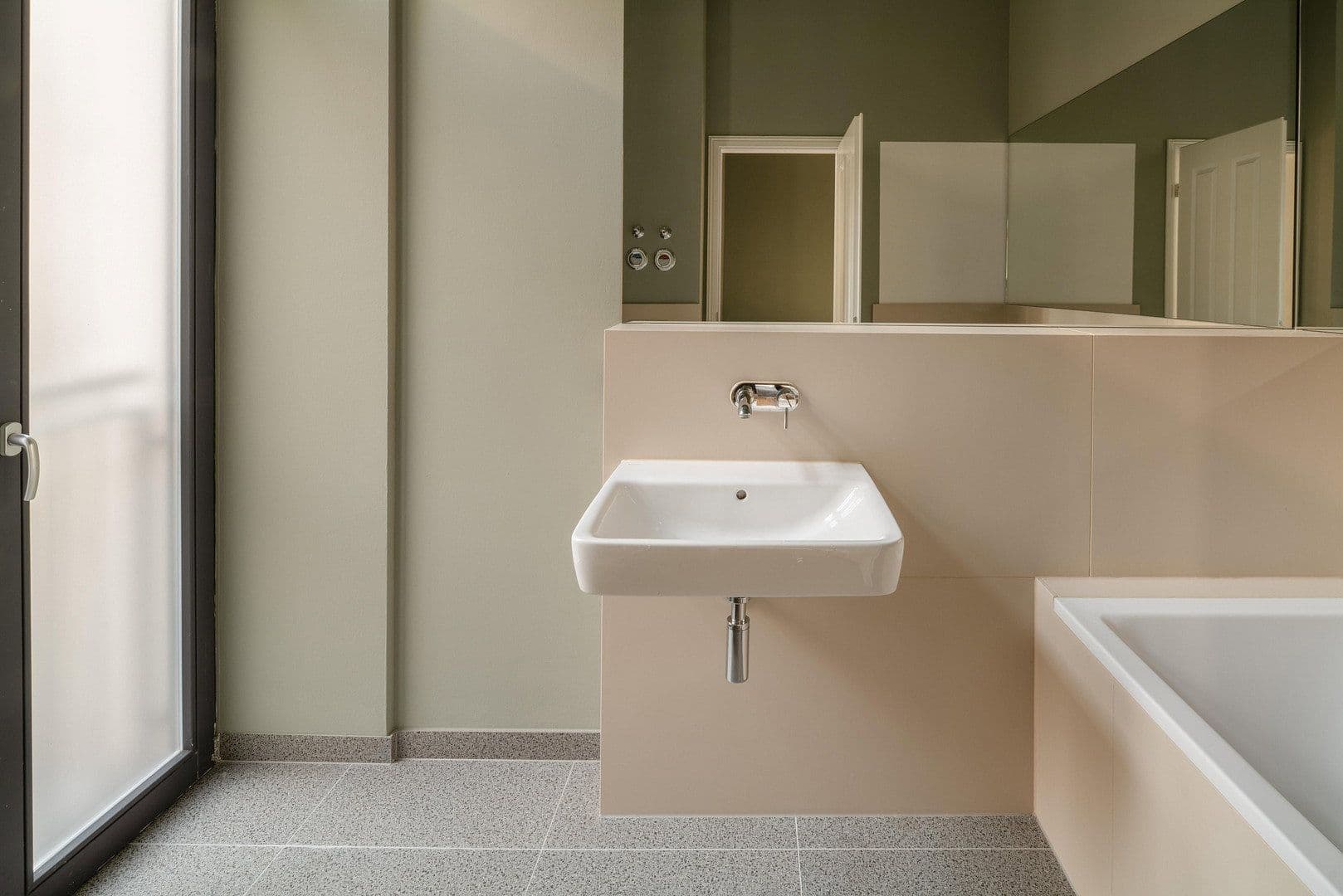 Prodej bytu 3+kk 125 m², Graefestrasse 80, Berlin, Berlín Prodej bytu 3+kk 125 m², Graefestrasse 80, Berlin, Berlín