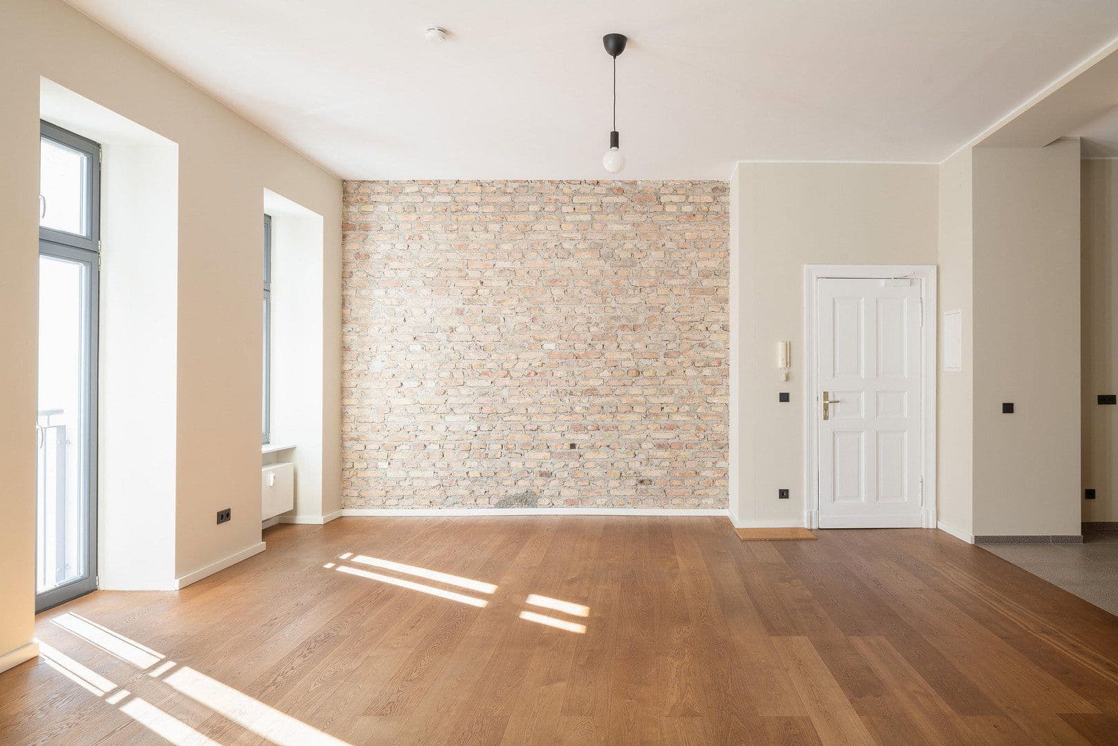 Prodej bytu 3+kk 125 m², Graefestrasse 80, Berlin, Berlín Prodej bytu 3+kk 125 m², Graefestrasse 80, Berlin, Berlín