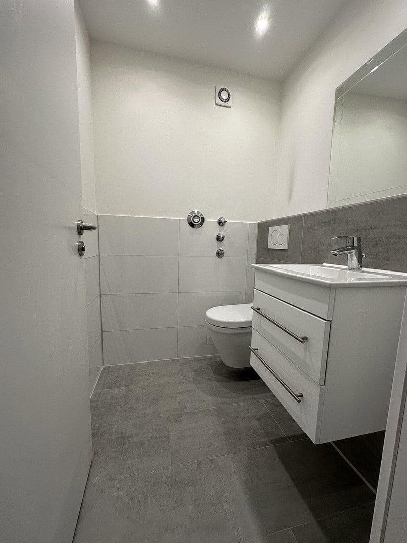 Prodej bytu 4+kk 99 m², Hermannstr. 9, Benningen am Neckar, Bádensko-Württembersko Prodej bytu 4+kk 99 m², Hermannstr. 9, Benningen am Neckar, Bádensko-Württembersko