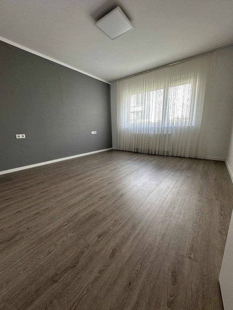 Prodej bytu 4+kk 99 m², Hermannstr. 9, Benningen am Neckar, Bádensko-Württembersko Prodej bytu 4+kk 99 m², Hermannstr. 9, Benningen am Neckar, Bádensko-Württembersko