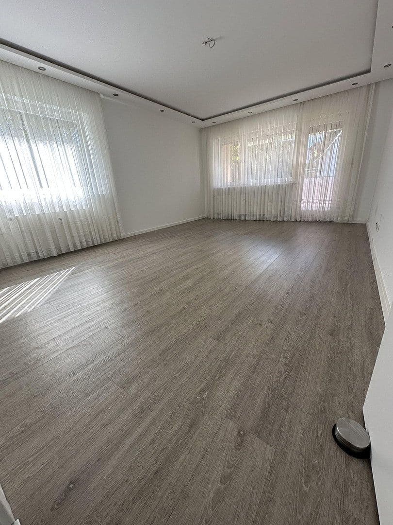 Prodej bytu 4+kk 99 m², Hermannstr. 9, Benningen am Neckar, Bádensko-Württembersko Prodej bytu 4+kk 99 m², Hermannstr. 9, Benningen am Neckar, Bádensko-Württembersko