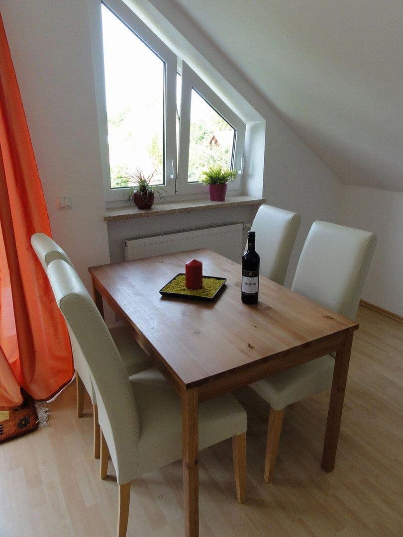 Pronájem bytu 2+1 70 m², Haar, Bavorsko Pronájem bytu 2+1 70 m², Haar, Bavorsko