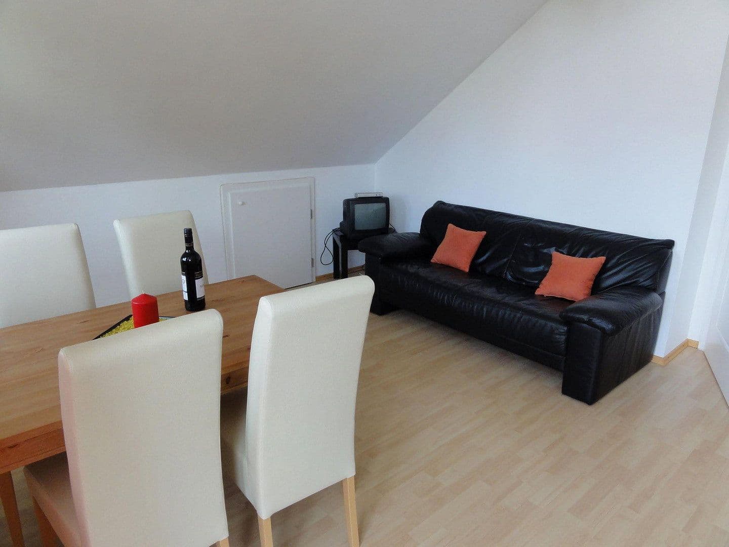 Pronájem bytu 2+1 70 m², Haar, Bavorsko Pronájem bytu 2+1 70 m², Haar, Bavorsko