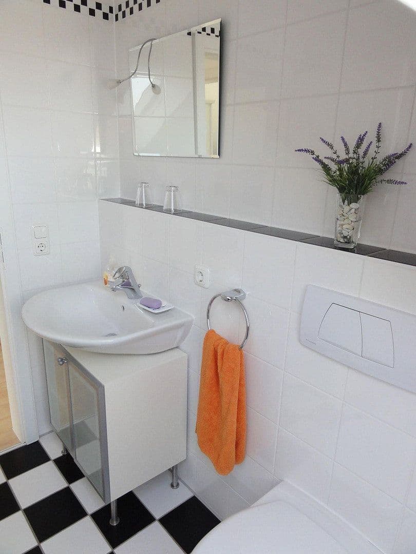 Pronájem bytu 2+1 70 m², Haar, Bavorsko Pronájem bytu 2+1 70 m², Haar, Bavorsko