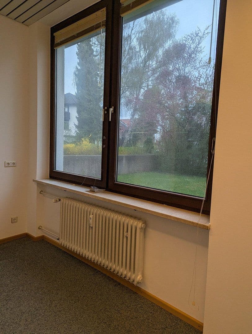 Prodej nebytového prostoru 55 m², Germering-Unterpfaffenhofen, Bavorsko Prodej nebytového prostoru 55 m², Germering-Unterpfaffenhofen, Bavorsko