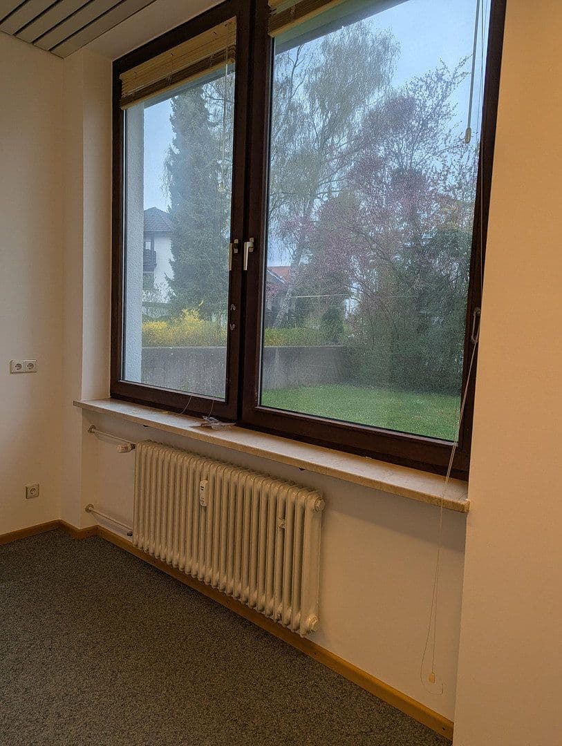 Prodej nebytového prostoru 55 m², Germering-Unterpfaffenhofen, Bavorsko Prodej nebytového prostoru 55 m², Germering-Unterpfaffenhofen, Bavorsko