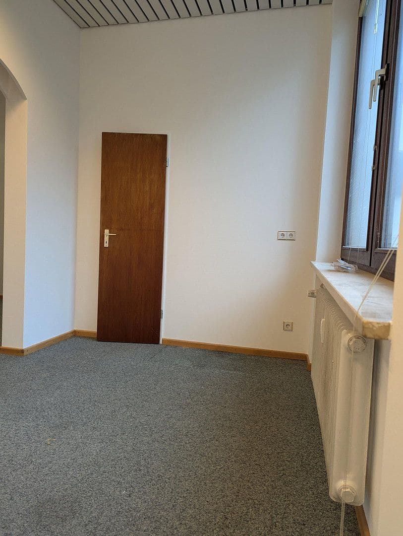 Prodej nebytového prostoru 55 m², Germering-Unterpfaffenhofen, Bavorsko Prodej nebytového prostoru 55 m², Germering-Unterpfaffenhofen, Bavorsko