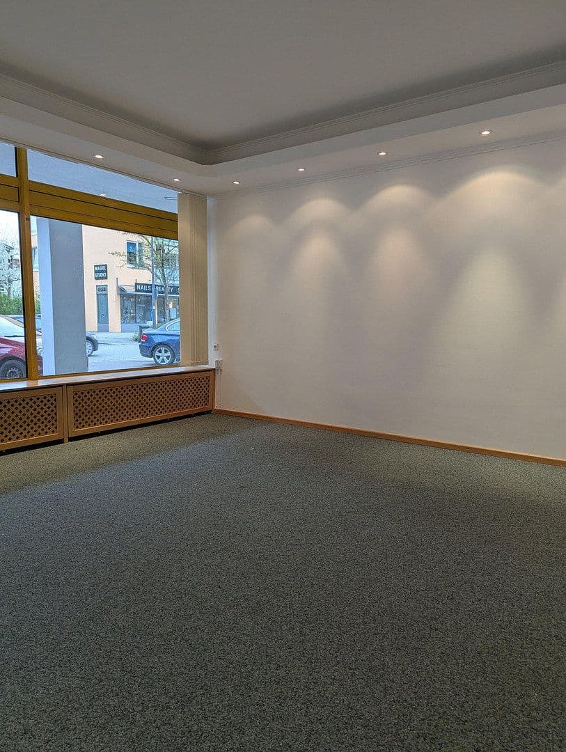 Prodej nebytového prostoru 55 m², Germering-Unterpfaffenhofen, Bavorsko Prodej nebytového prostoru 55 m², Germering-Unterpfaffenhofen, Bavorsko