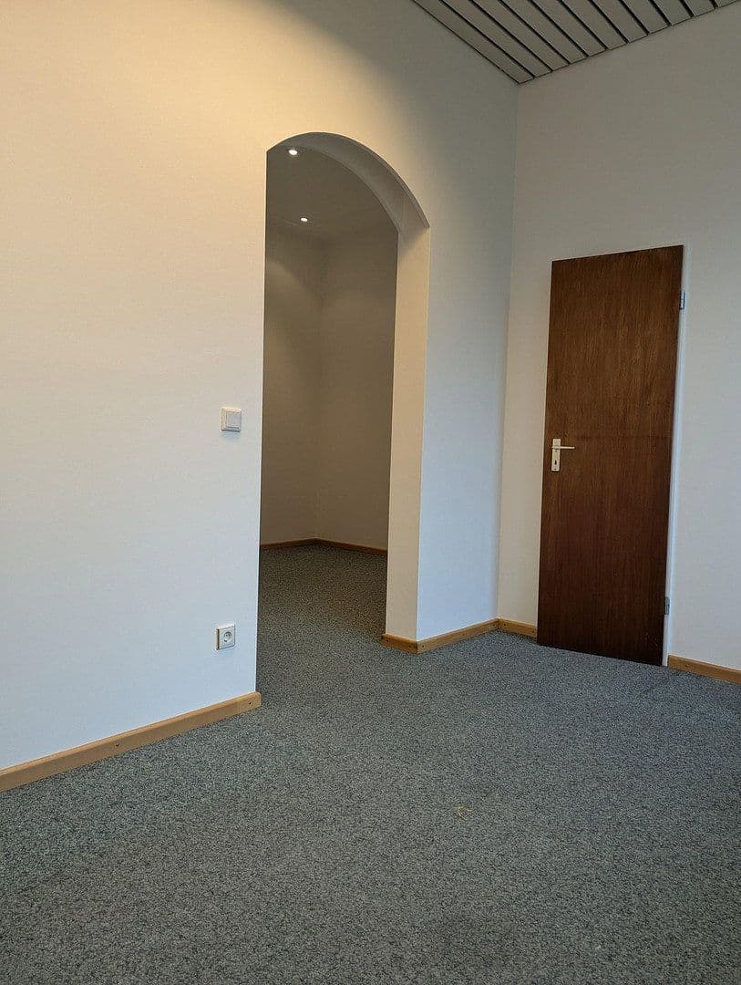 Prodej nebytového prostoru 55 m², Germering-Unterpfaffenhofen, Bavorsko Prodej nebytového prostoru 55 m², Germering-Unterpfaffenhofen, Bavorsko