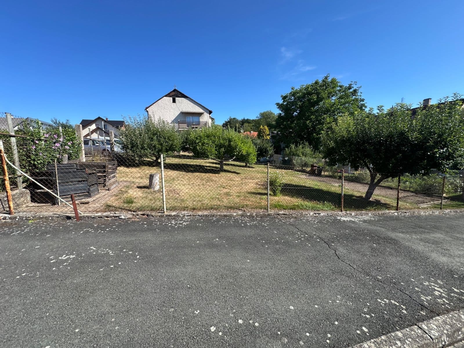 Prodej pozemku 404 m², Dvůr Králové nad Labem, Královéhradecký kraj Prodej pozemku 404 m², Dvůr Králové nad Labem, Královéhradecký kraj