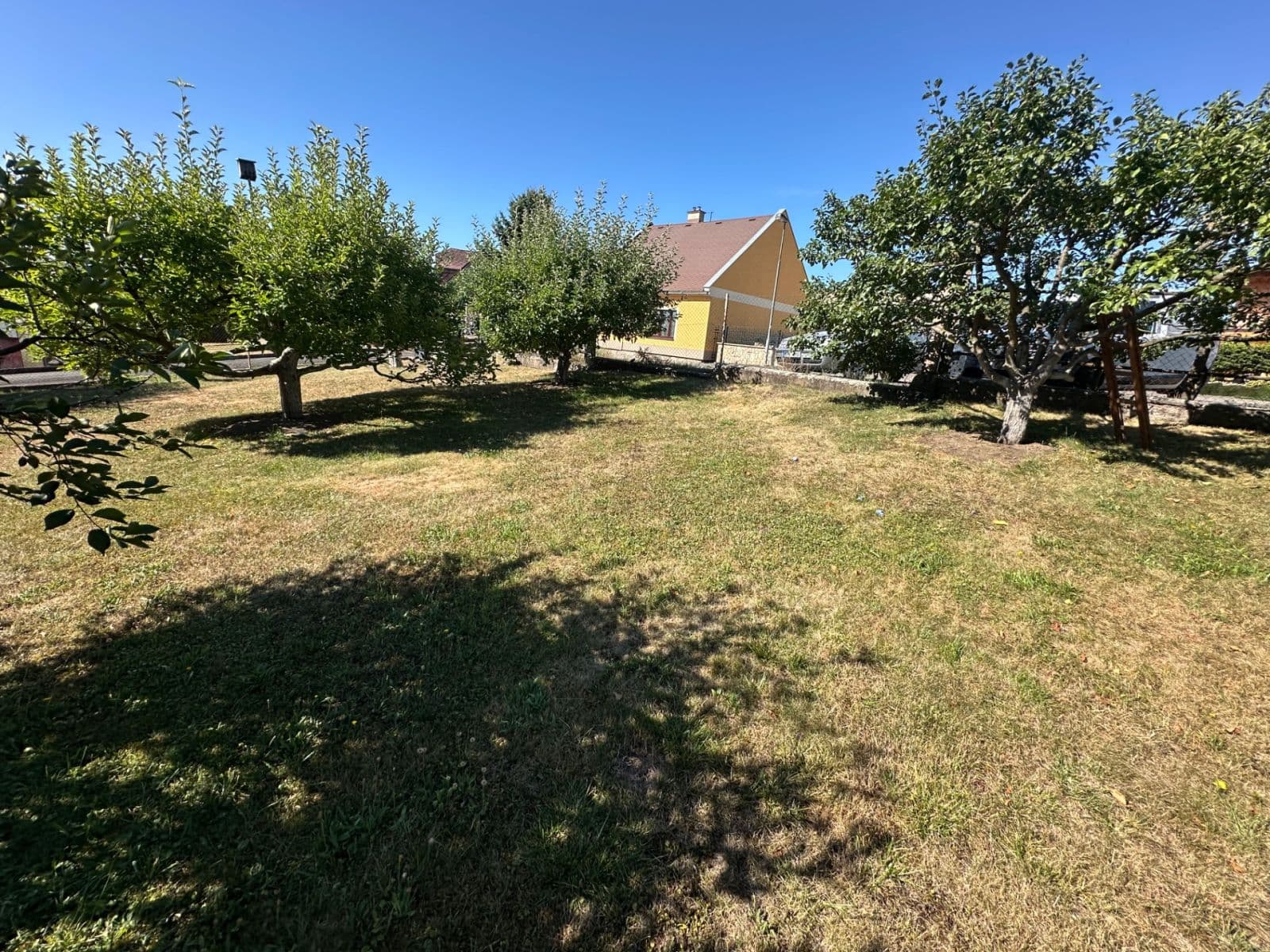 Prodej pozemku 404 m², Dvůr Králové nad Labem, Královéhradecký kraj Prodej pozemku 404 m², Dvůr Králové nad Labem, Královéhradecký kraj