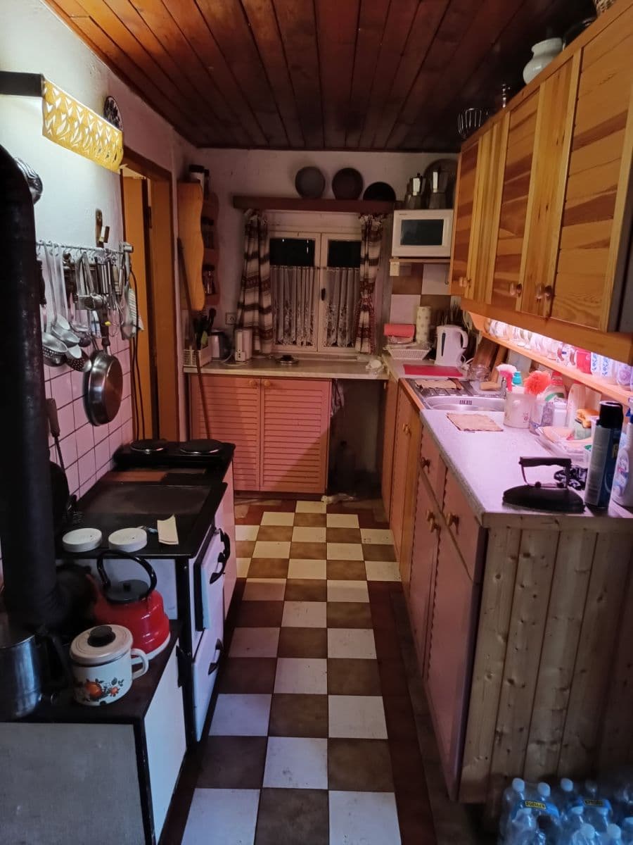 Prodej chaty, chalupy 62 m², pozemek 504 m², Lesní, Zadní Třebaň, Středočeský kraj Prodej chaty, chalupy 62 m², pozemek 504 m², Lesní, Zadní Třebaň, Středočeský kraj
