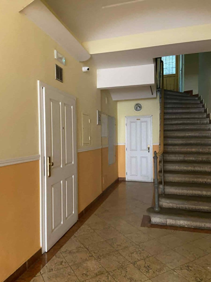Pronájem bytu 2+1 47 m², Plzeňská, Praha, Praha Pronájem bytu 2+1 47 m², Plzeňská, Praha, Praha