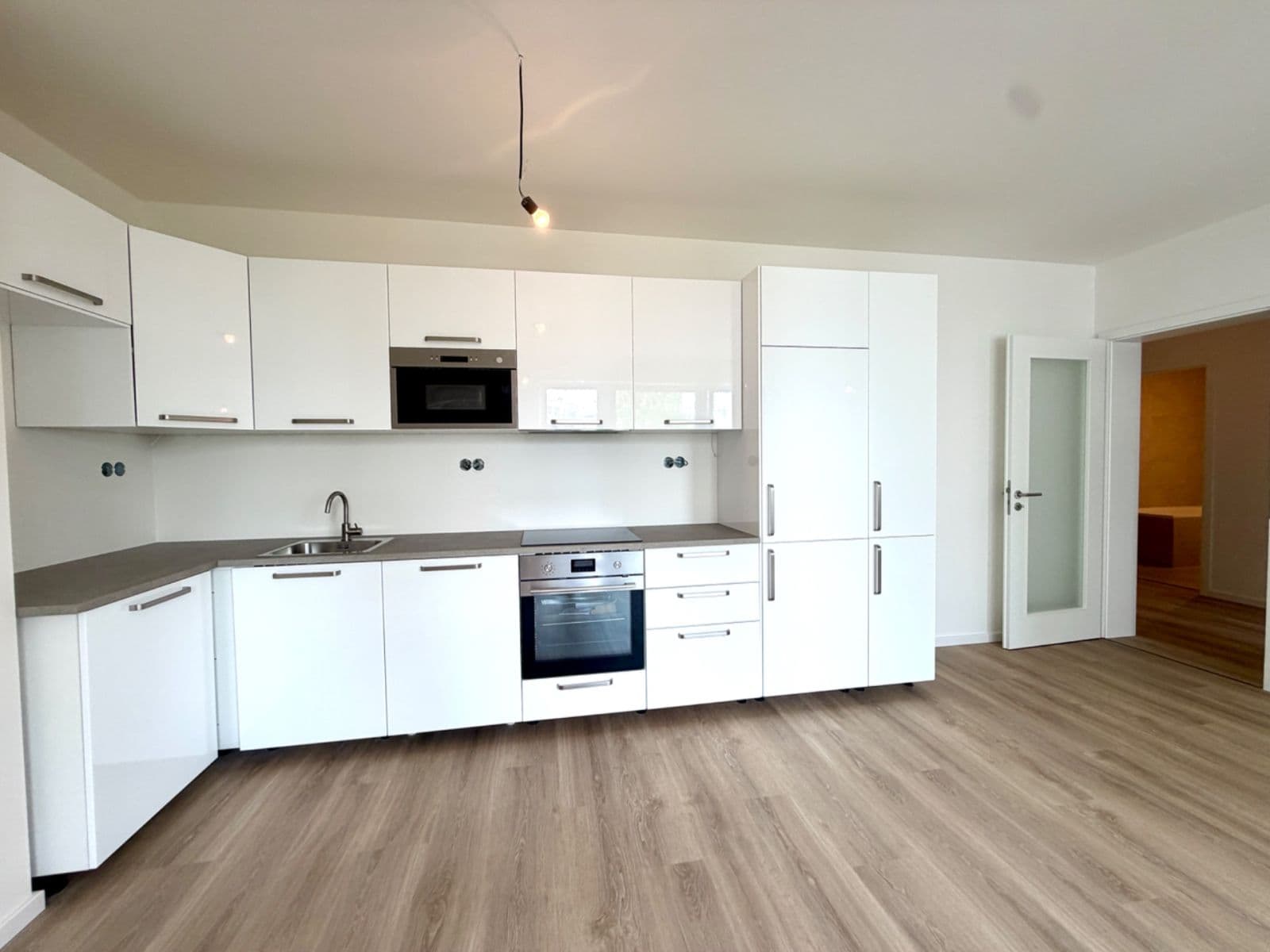 Pronájem bytu 2+kk 55 m², Divíškové, Praha, Praha Pronájem bytu 2+kk 55 m², Divíškové, Praha, Praha
