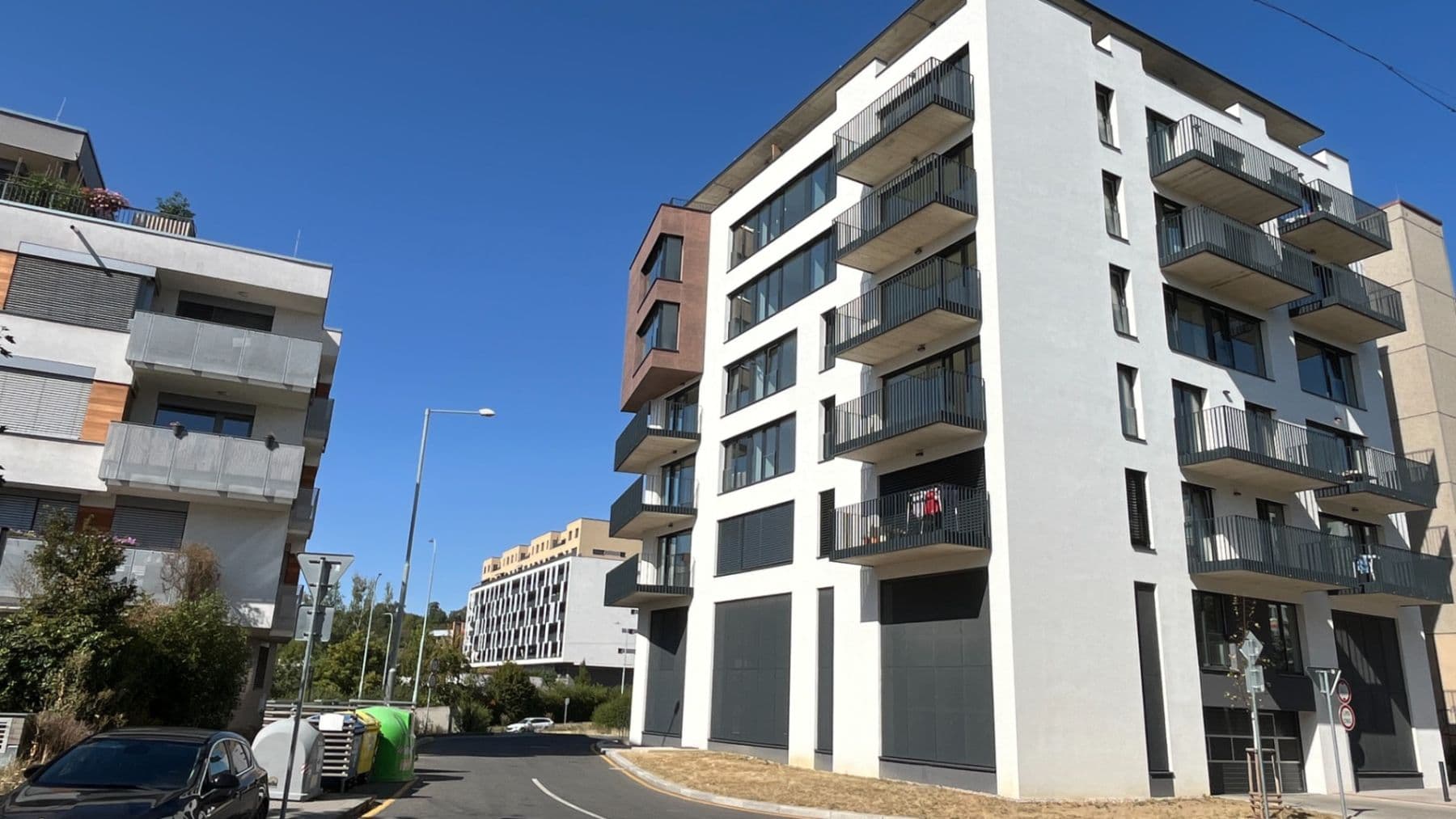 Pronájem bytu 1+kk 40 m², Kardašovská, Praha, Praha Pronájem bytu 1+kk 40 m², Kardašovská, Praha, Praha