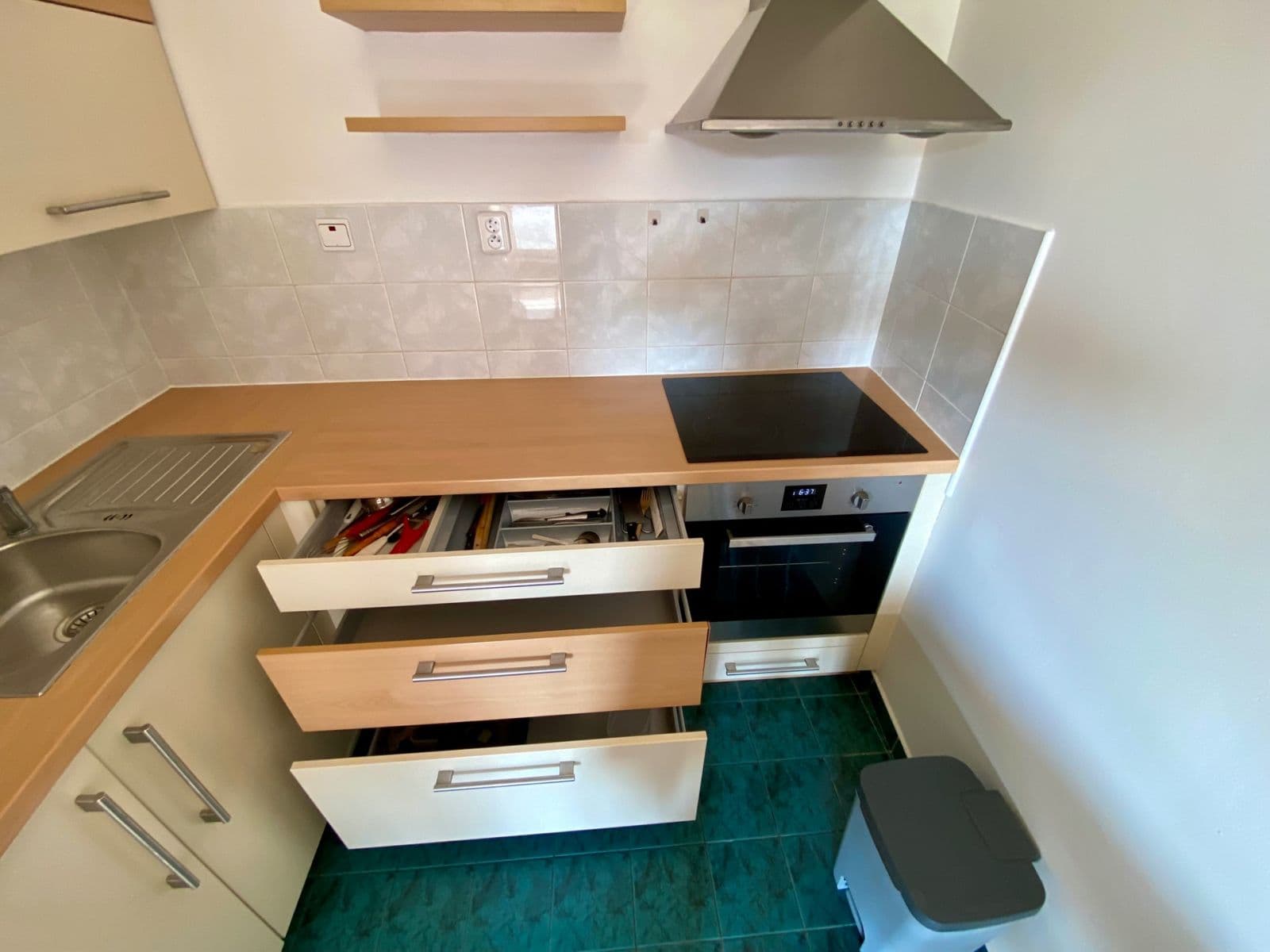 Pronájem bytu 1+kk 35 m², U Kříže, Praha, Praha Pronájem bytu 1+kk 35 m², U Kříže, Praha, Praha