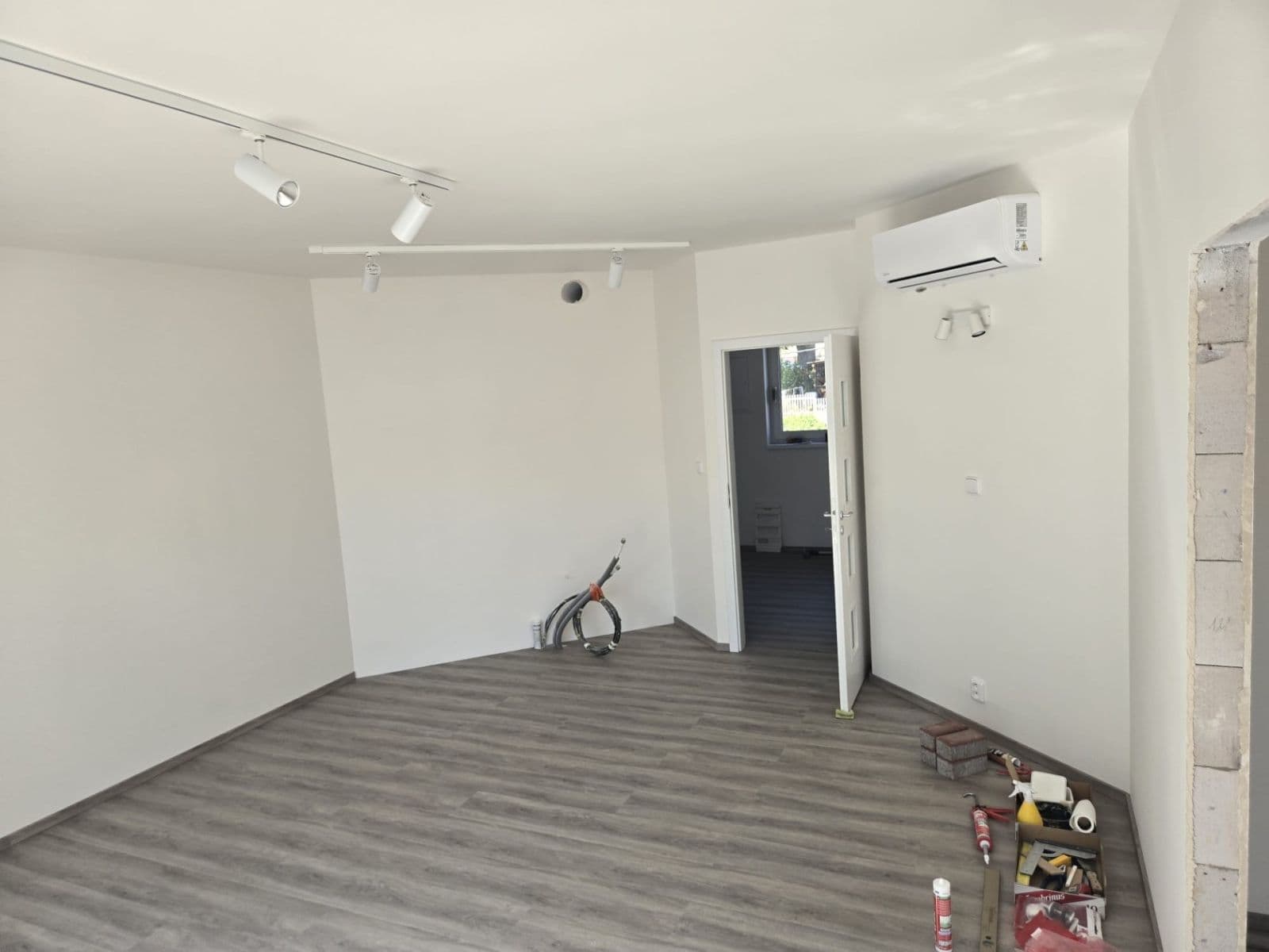 Pronájem bytu 3+kk 60 m², Šternberská, Divišov, Středočeský kraj Pronájem bytu 3+kk 60 m², Šternberská, Divišov, Středočeský kraj