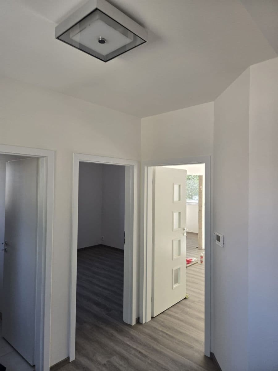 Pronájem bytu 3+kk 60 m², Šternberská, Divišov, Středočeský kraj Pronájem bytu 3+kk 60 m², Šternberská, Divišov, Středočeský kraj