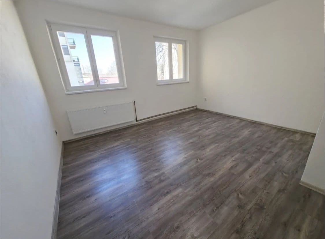 Pronájem bytu 1+kk 30 m², Husova, Přerov, Olomoucký kraj Pronájem bytu 1+kk 30 m², Husova, Přerov, Olomoucký kraj