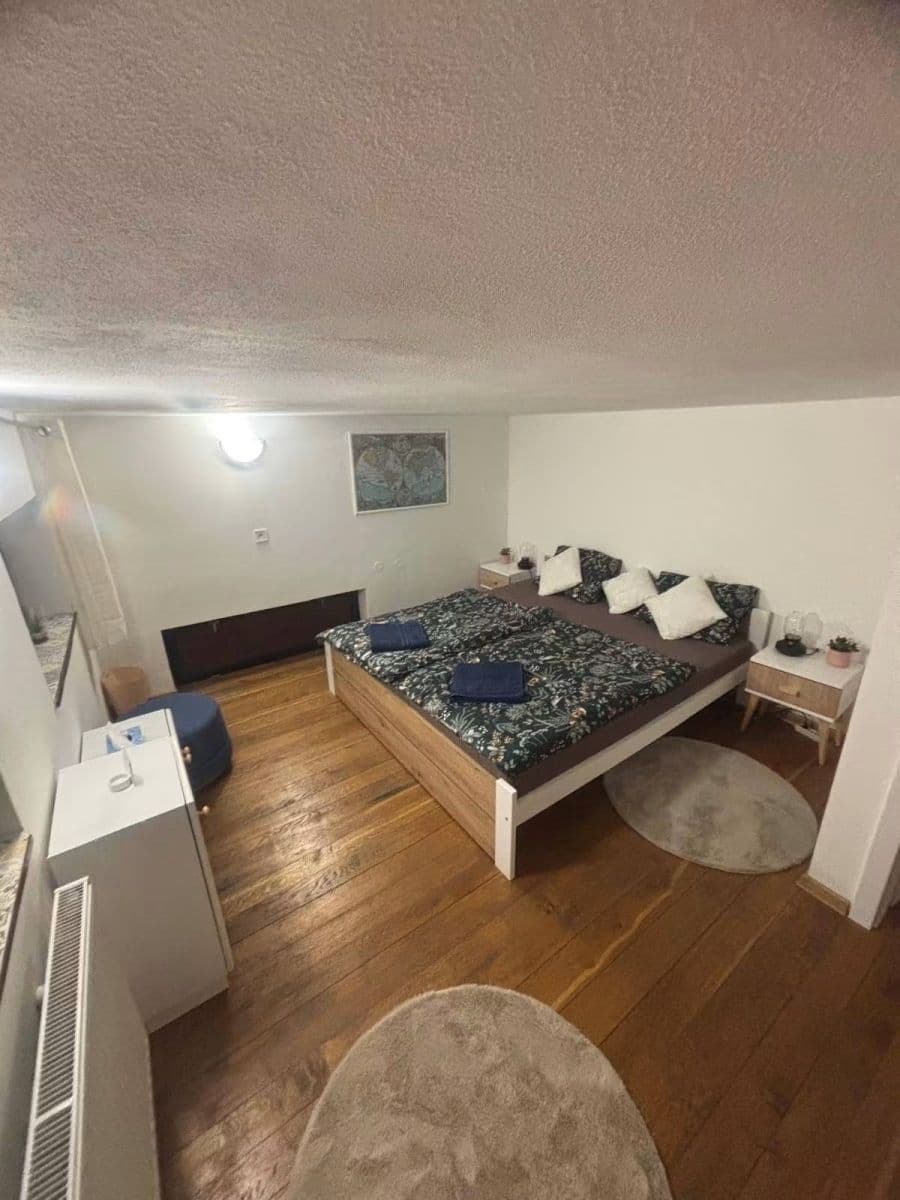Pronájem bytu 3+1 100 m², V. Slukova, Veselí nad Lužnicí, Jihočeský kraj Pronájem bytu 3+1 100 m², V. Slukova, Veselí nad Lužnicí, Jihočeský kraj