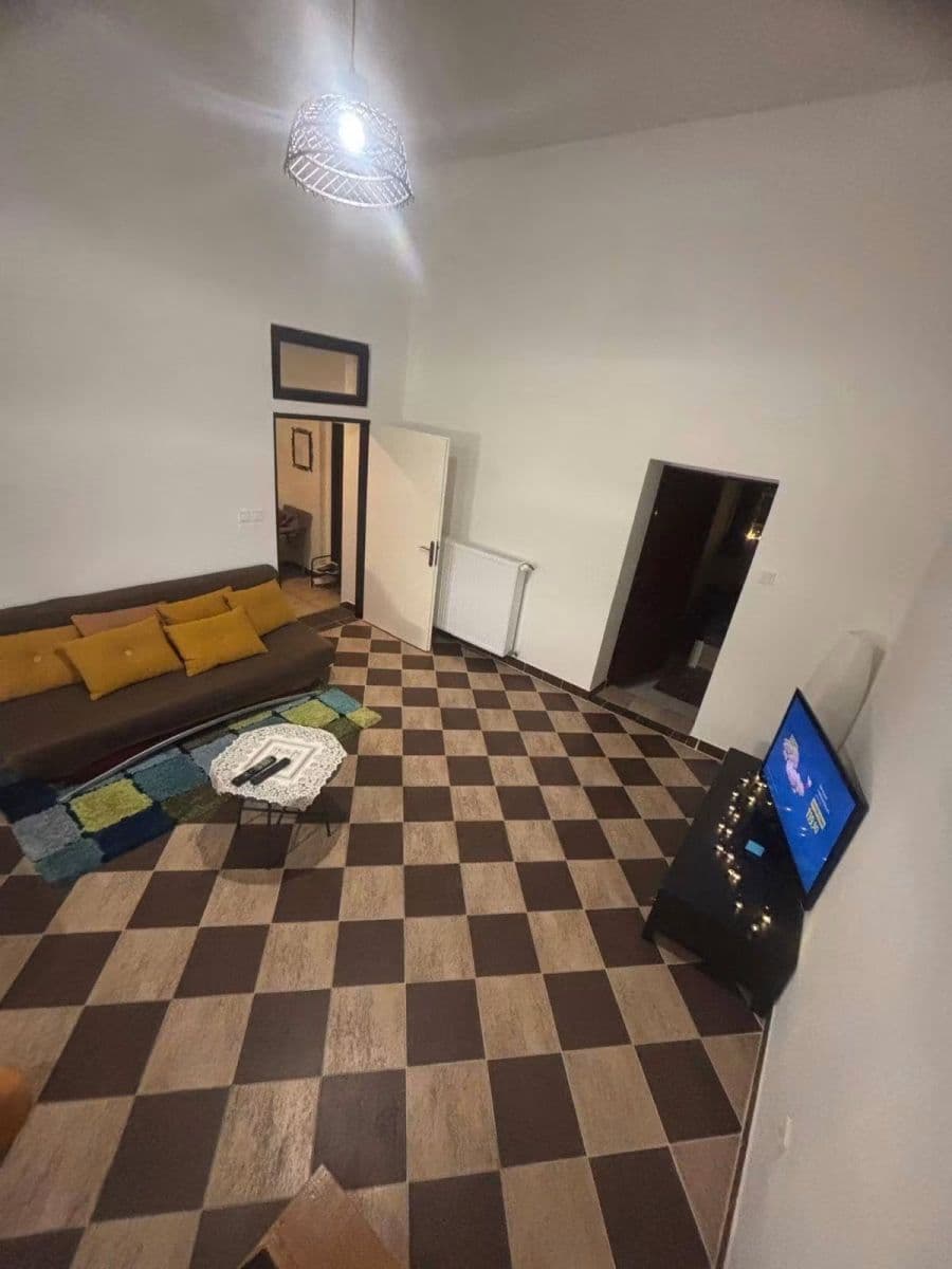 Pronájem bytu 3+1 100 m², V. Slukova, Veselí nad Lužnicí, Jihočeský kraj Pronájem bytu 3+1 100 m², V. Slukova, Veselí nad Lužnicí, Jihočeský kraj