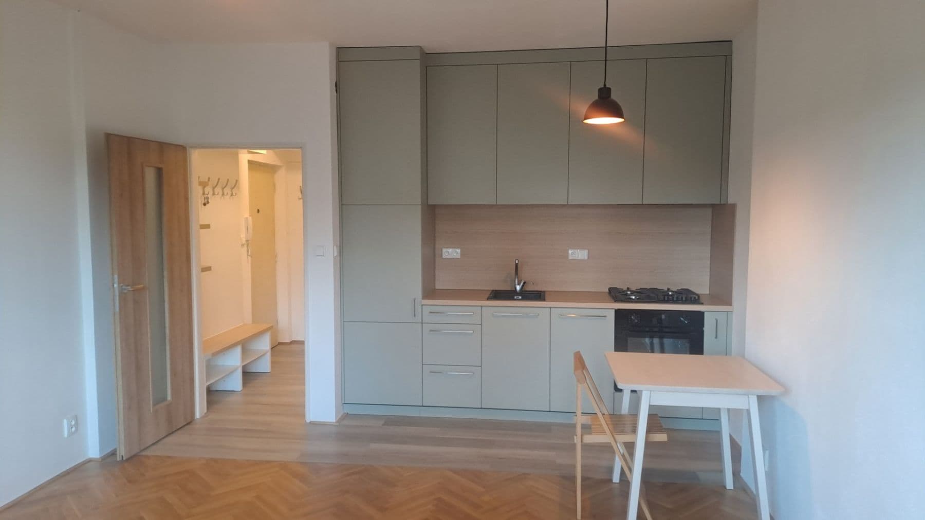 Pronájem bytu 1+kk 32 m², Bohuslava Martinů, Brno, Jihomoravský kraj Pronájem bytu 1+kk 32 m², Bohuslava Martinů, Brno, Jihomoravský kraj