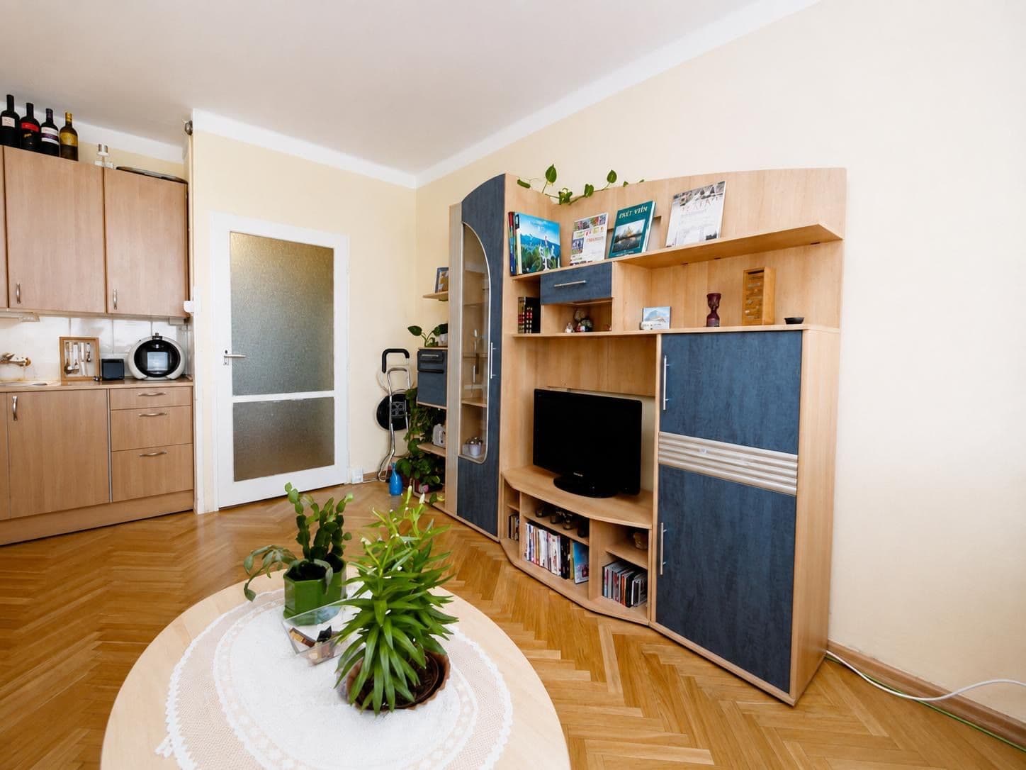 Pronájem bytu Garsoniéra 24 m², Hostýnská, Praha, Praha Pronájem bytu Garsoniéra 24 m², Hostýnská, Praha, Praha