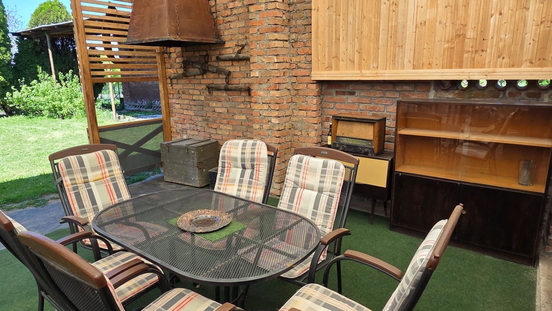 Prodej domu 80 m², pozemek 1.800 m², Podmoky, Středočeský kraj Prodej domu 80 m², pozemek 1.800 m², Podmoky, Středočeský kraj