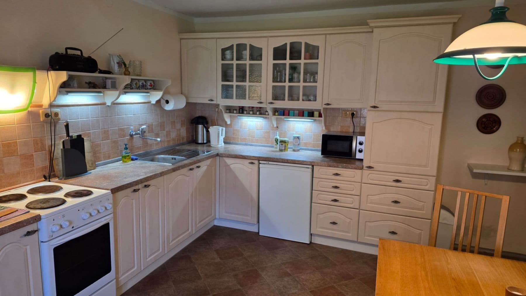 Prodej domu 80 m², pozemek 1.800 m², Podmoky, Středočeský kraj Prodej domu 80 m², pozemek 1.800 m², Podmoky, Středočeský kraj