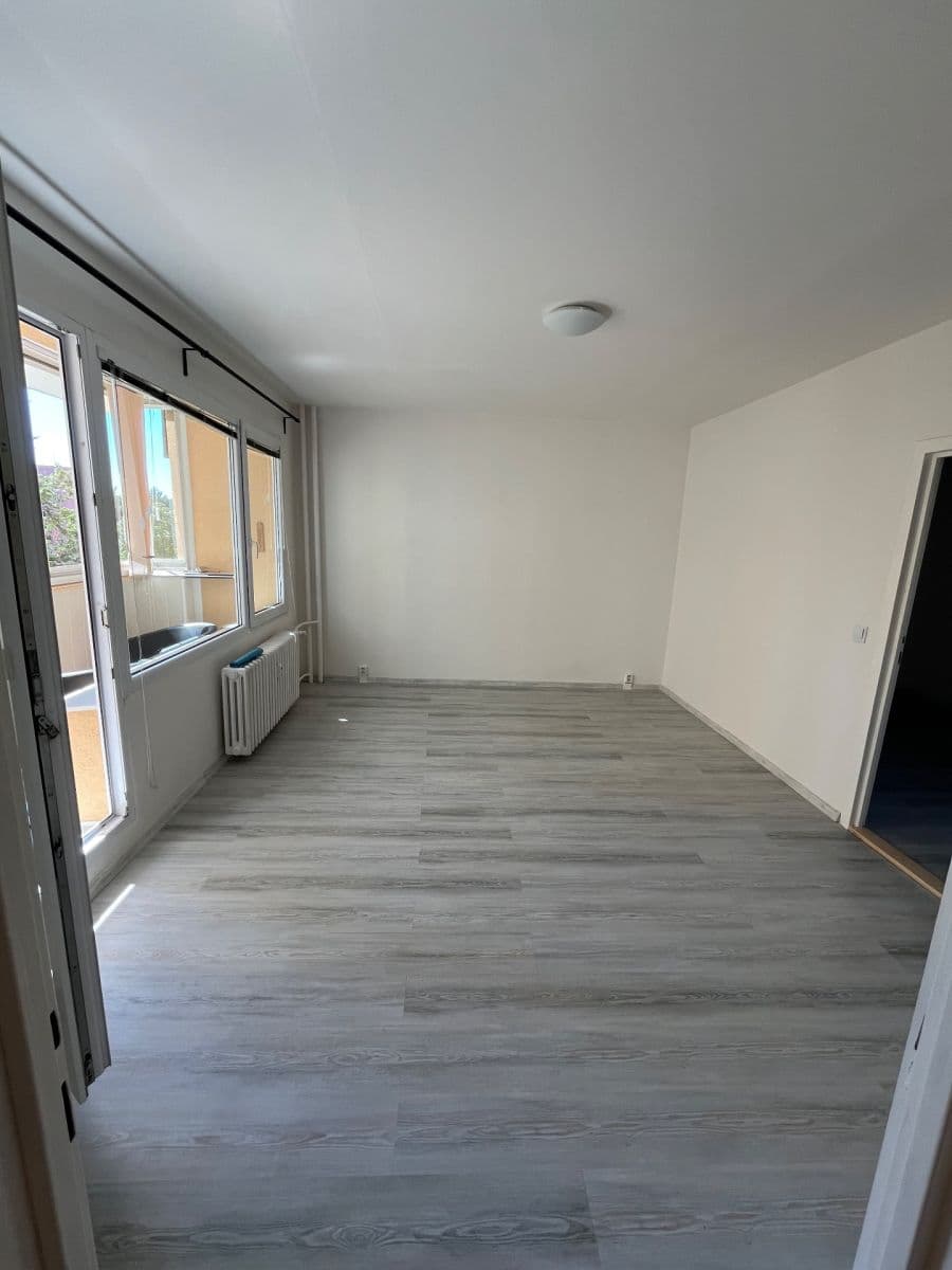 Pronájem bytu 3+1 65 m², U Pošty, Brno, Jihomoravský kraj Pronájem bytu 3+1 65 m², U Pošty, Brno, Jihomoravský kraj