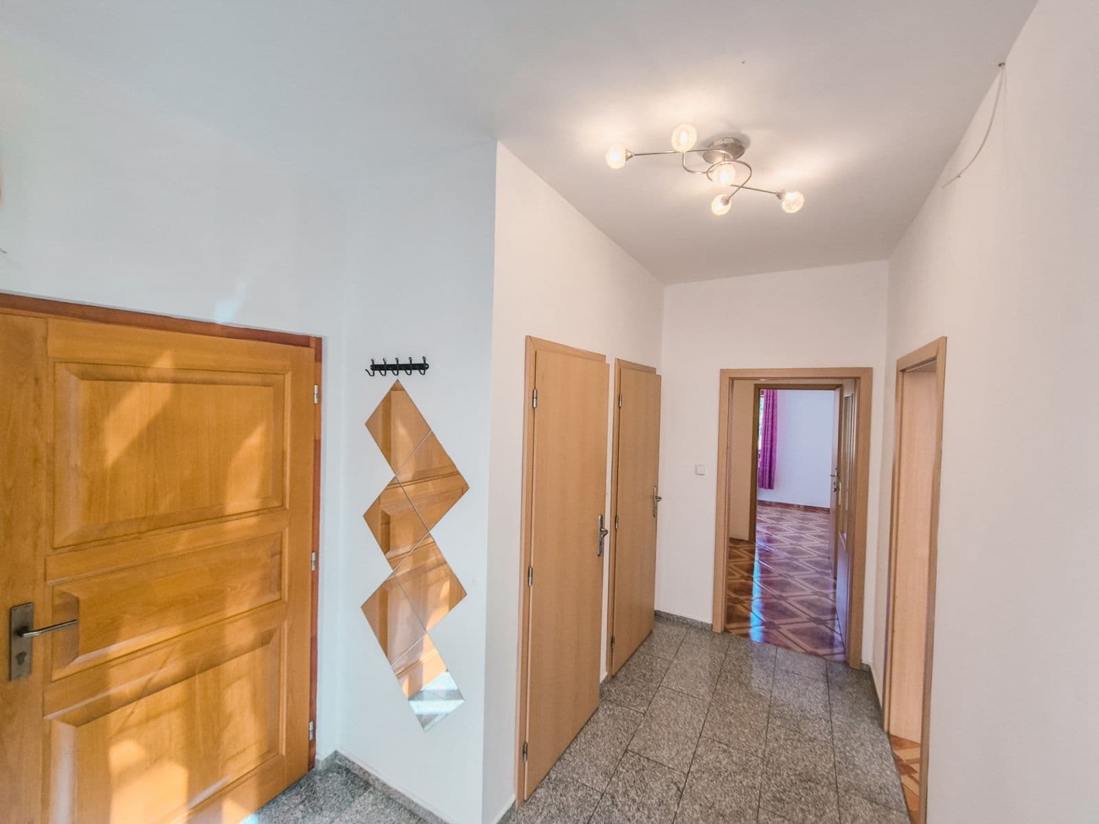 Pronájem bytu 3+1 75 m², Francouzská, Praha, Praha Pronájem bytu 3+1 75 m², Francouzská, Praha, Praha