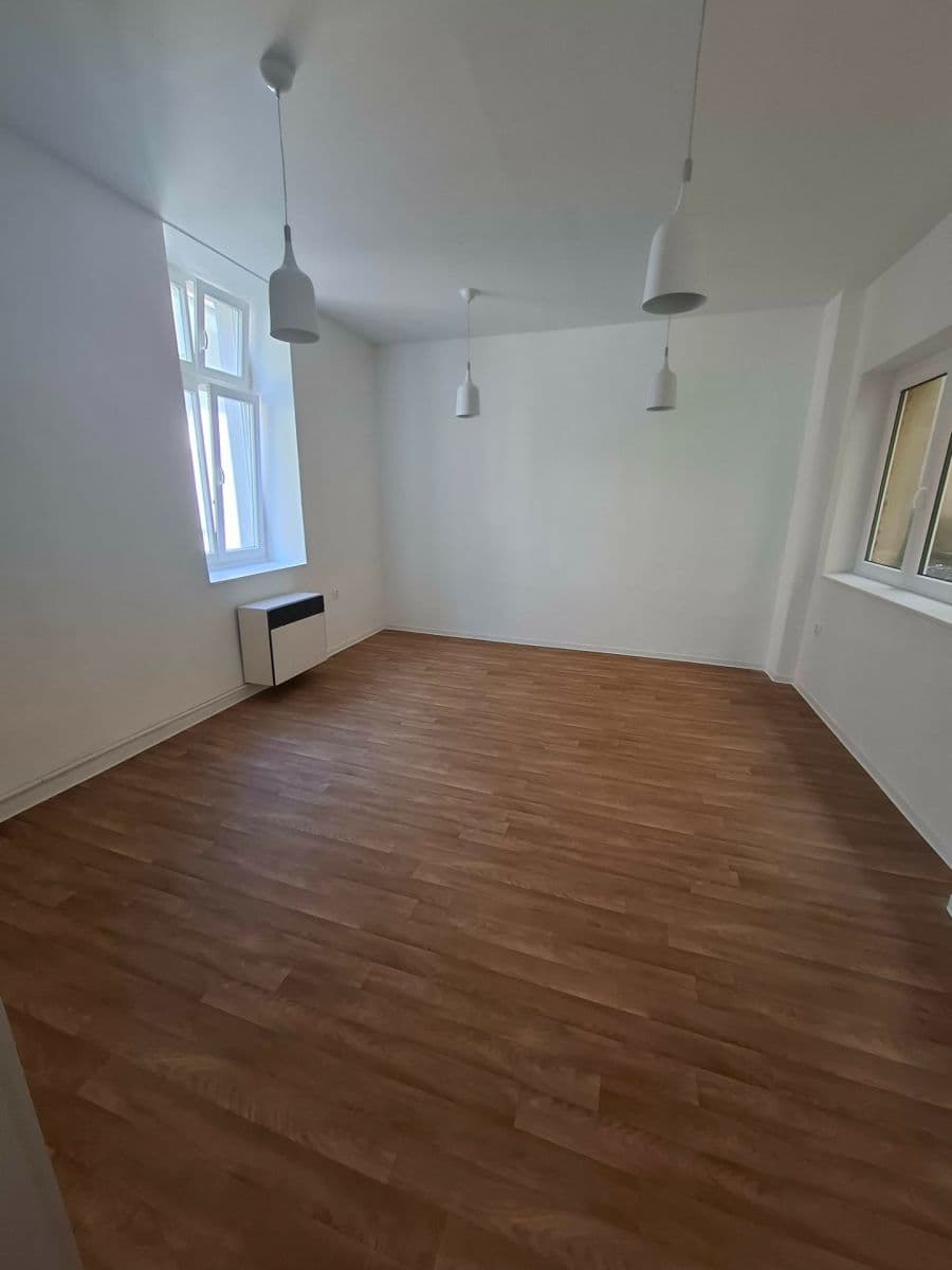 Pronájem bytu 3+1 78 m², Sedláčkova, Plzeň, Plzeňský kraj Pronájem bytu 3+1 78 m², Sedláčkova, Plzeň, Plzeňský kraj