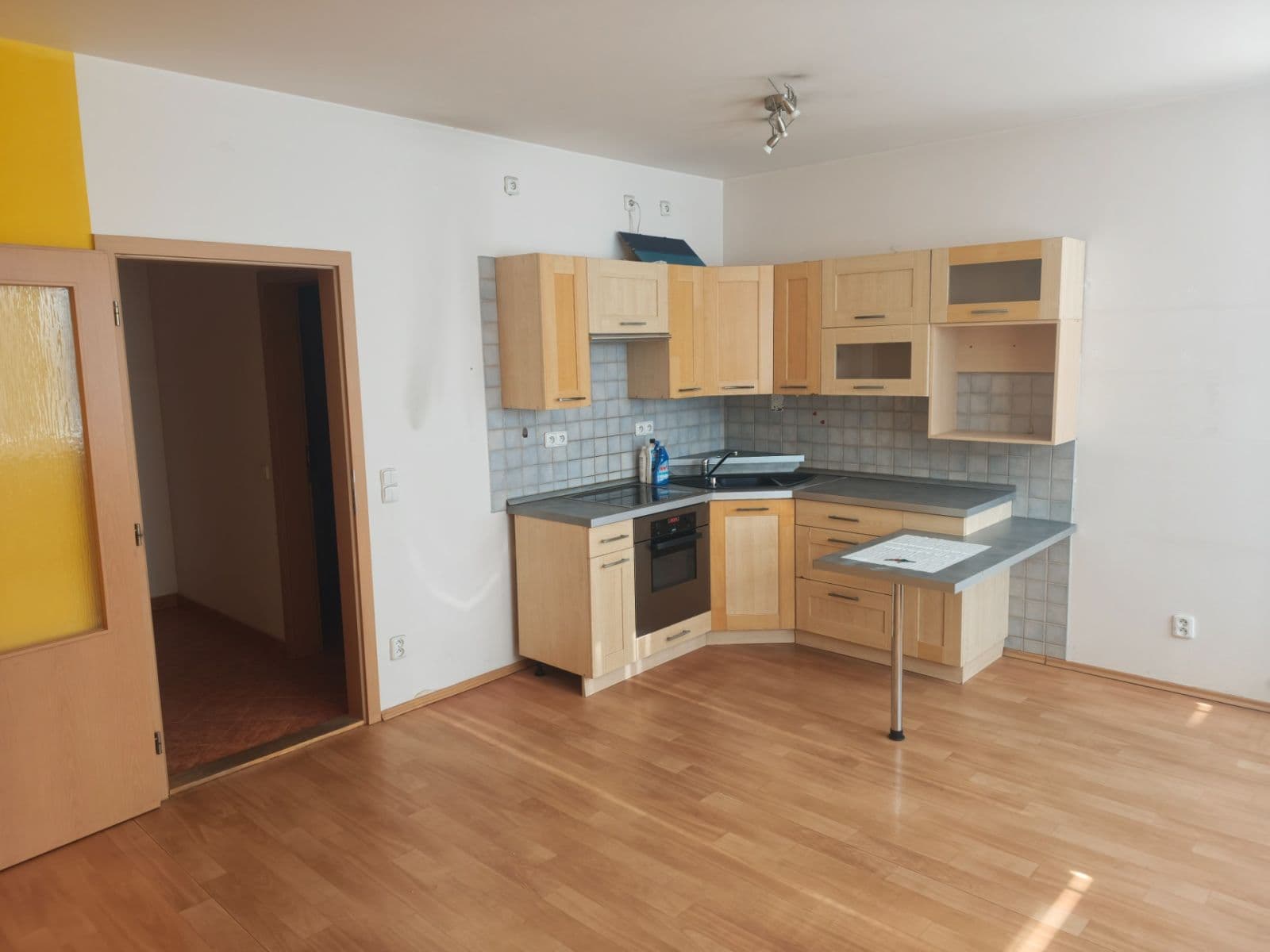 Pronájem bytu 1+kk 36 m², Martinická, Praha, Praha Pronájem bytu 1+kk 36 m², Martinická, Praha, Praha