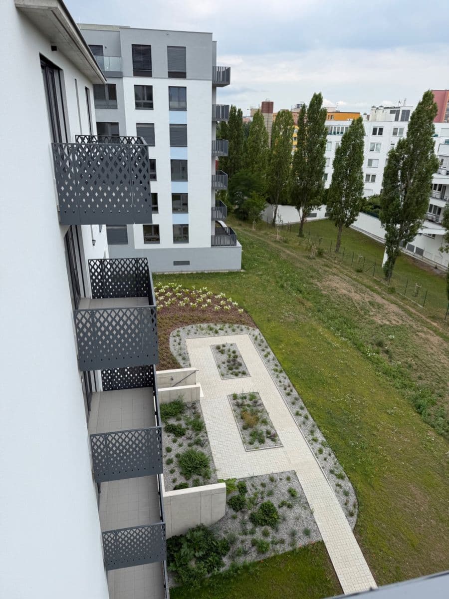 Pronájem bytu 1+kk 32 m², Divíškové, Praha, Praha Pronájem bytu 1+kk 32 m², Divíškové, Praha, Praha
