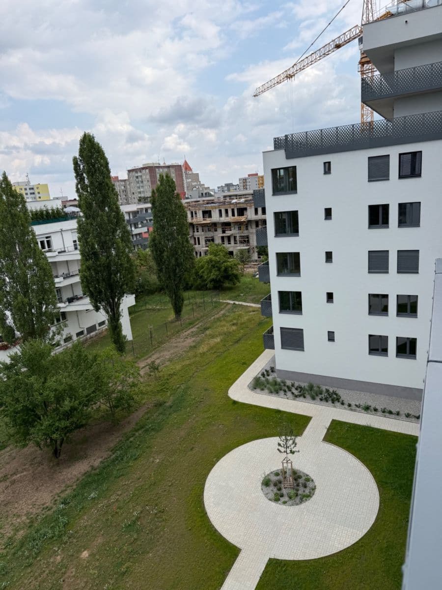 Pronájem bytu 1+kk 32 m², Divíškové, Praha, Praha Pronájem bytu 1+kk 32 m², Divíškové, Praha, Praha