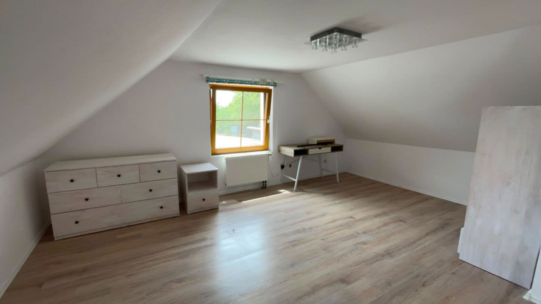 Prodej domu 172 m², pozemek 1.100 m², Úmyslovice, Středočeský kraj Prodej domu 172 m², pozemek 1.100 m², Úmyslovice, Středočeský kraj